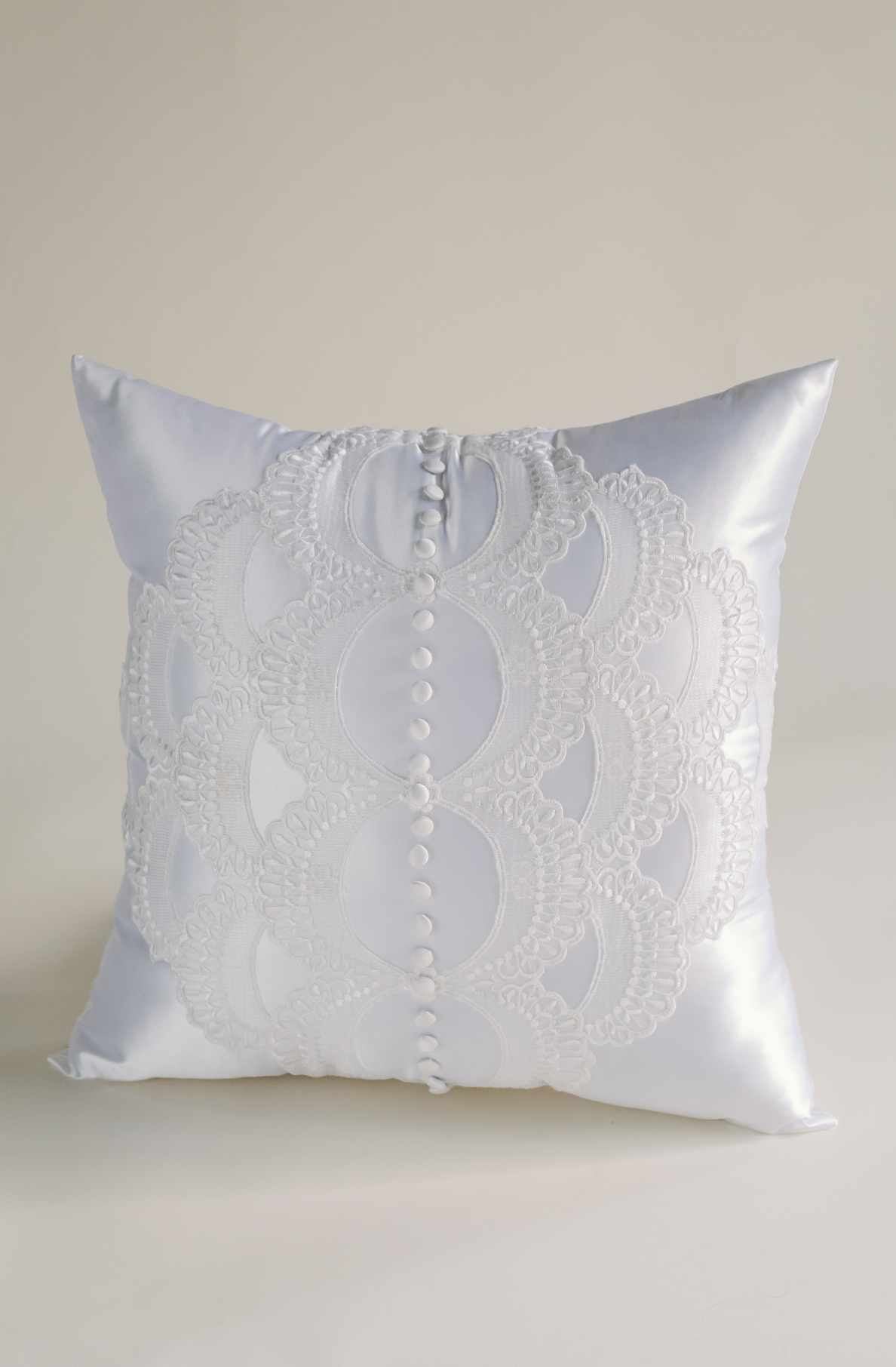 Wedding Dress Made Into a Square Pillow | Unbox the Dress 18x18 / Heavy Wedding Dress Made Into a Square Pillow | Unbox the Dress 18x18 / Heavy
