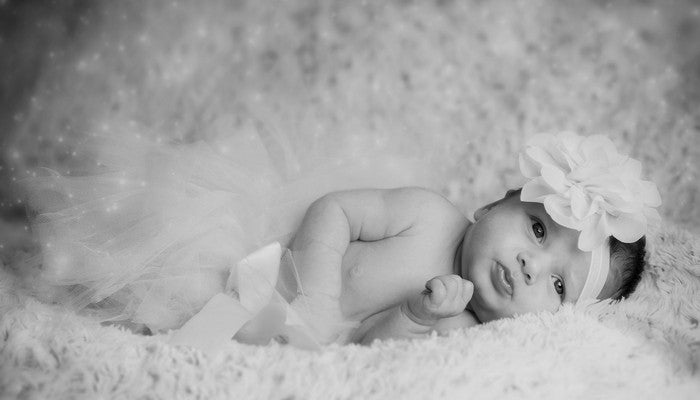Plan a Newborn Photo Shoot that’s Extra-Special