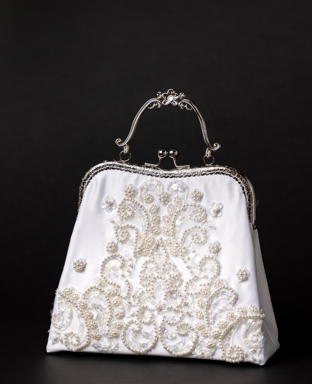 HOW TO CHOOSE THE PERFECT BRIDAL CLUTCH (AND WHY EVERY BRIDE NEEDS ONE –  Eternal Bridal