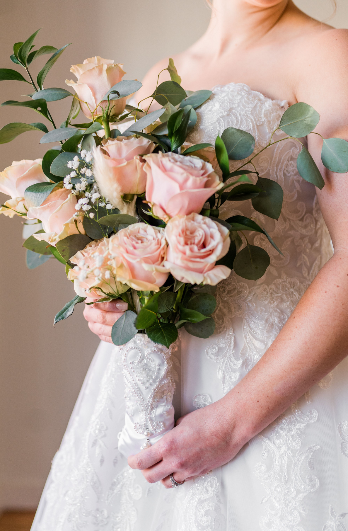 Bride's Bouquet Wrap