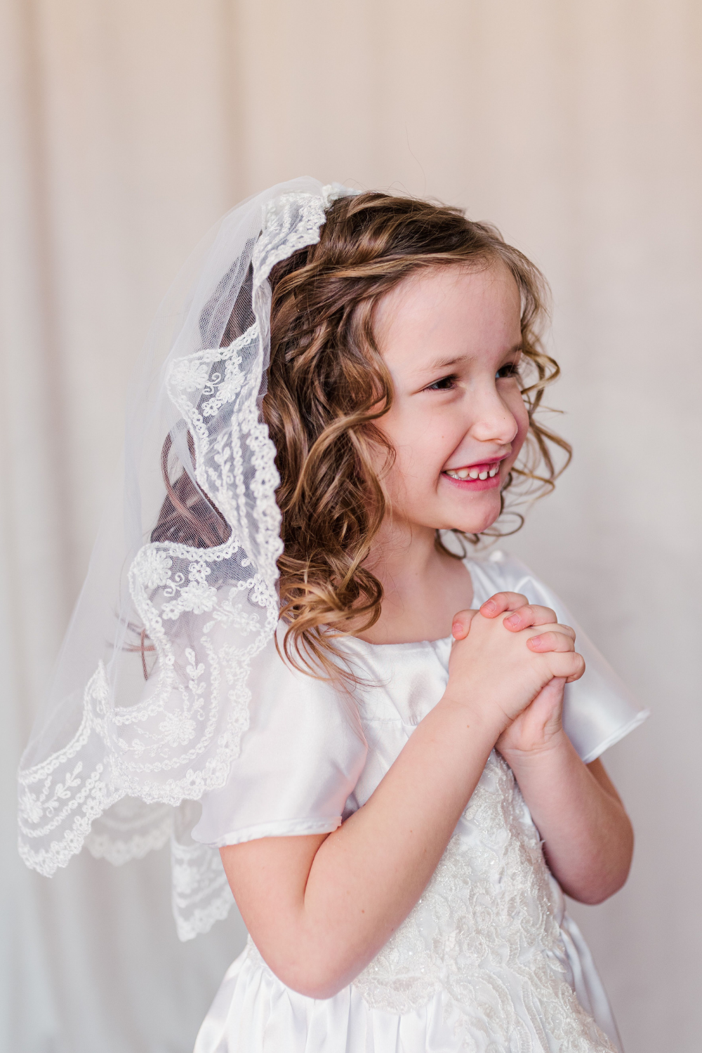 Comb-Offered Communion Veil